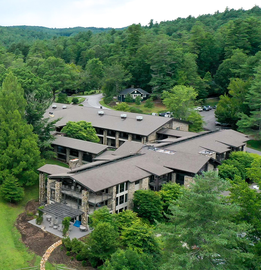 a building surrounded by trees