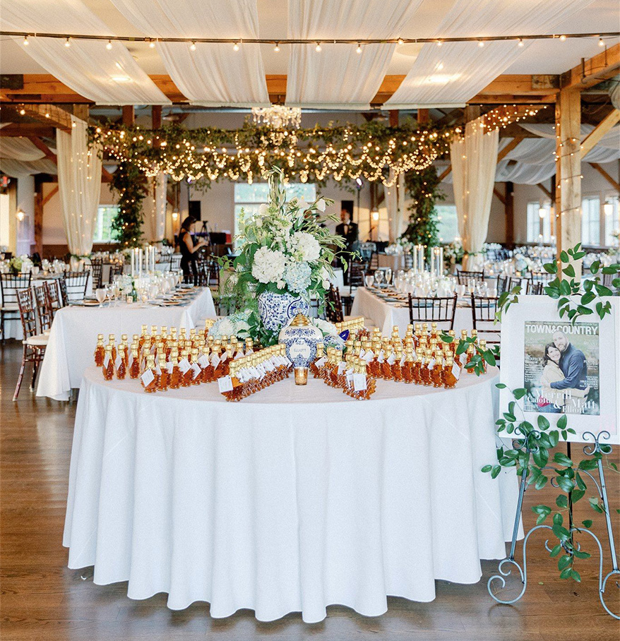 a table with small bottles of alcohol on it