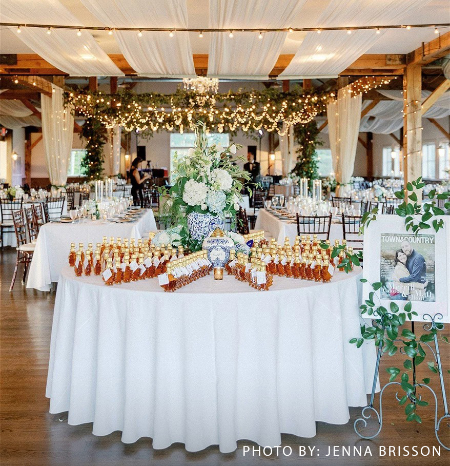 a table with small bottles of alcohol on it