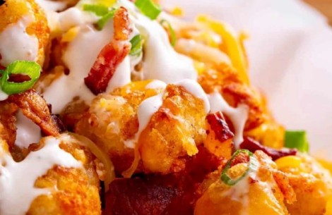 close up of tater tot breakfast casserole
